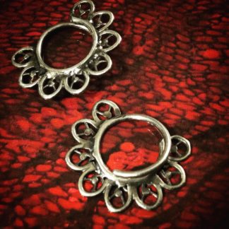 18g tiny silver filigree blades