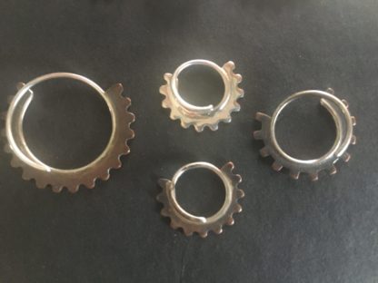 Clearance: Single 18g gear hoop earrings (assorted) - Image 3